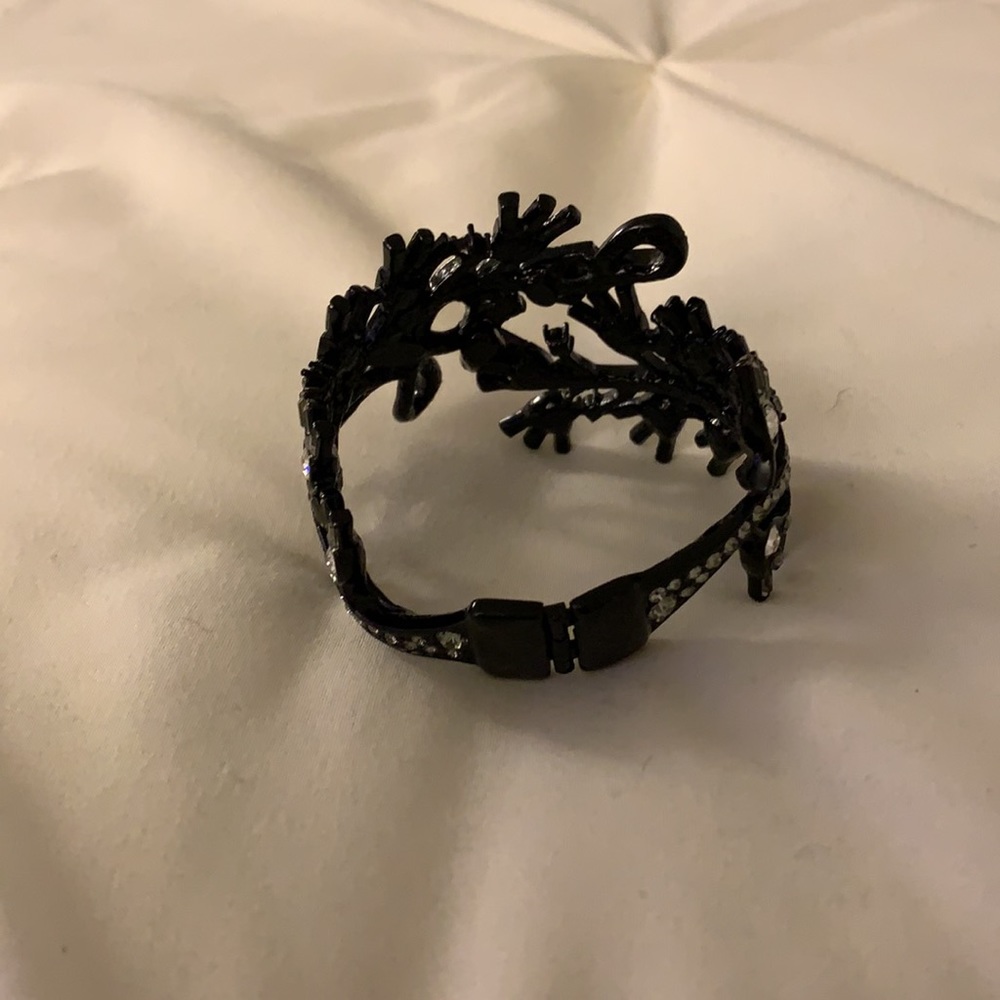 Bracelet - Picture 3 of 8